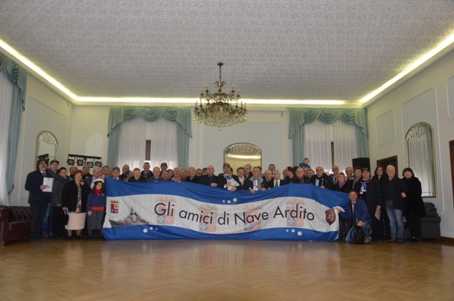 al circolo foto di gruppo